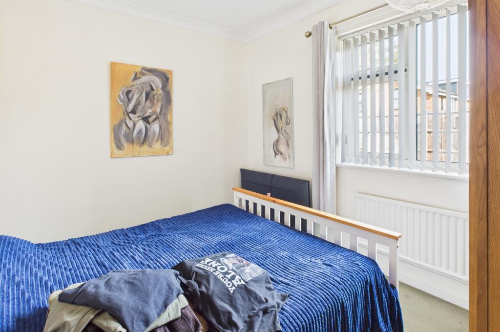 CAM02519G0-PR0310-STILL007