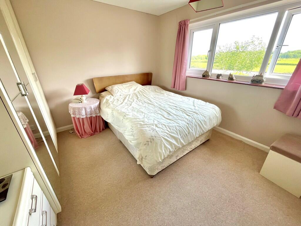 3b Fitzalan Road ...