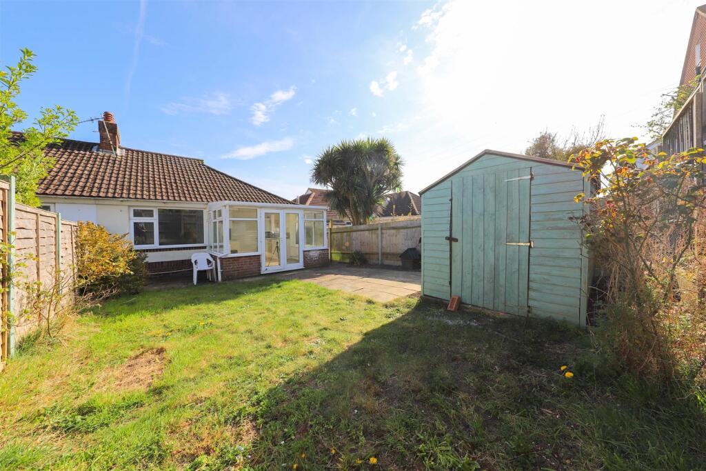 nicholas james newtimber garden.jpg