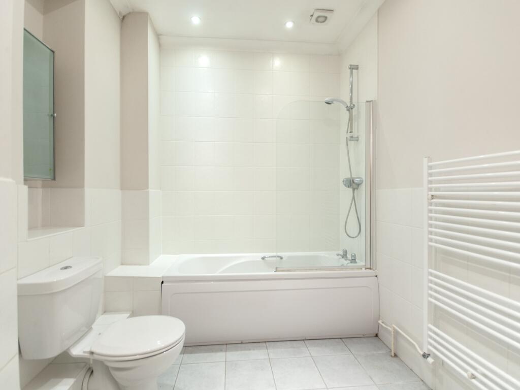 Bathroom2