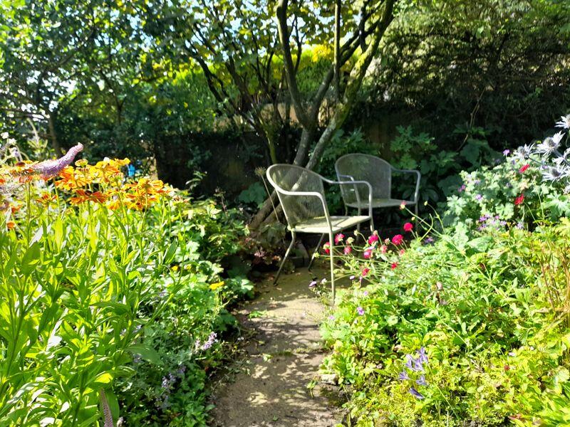Supplied By Vendor (Summer Garden) 