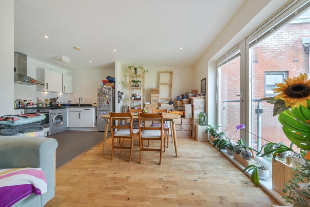 1360330-8-68d806c...