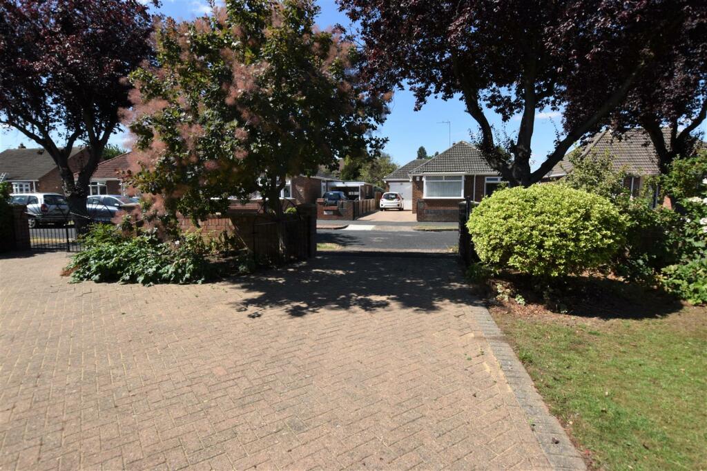 Driveway.jpg