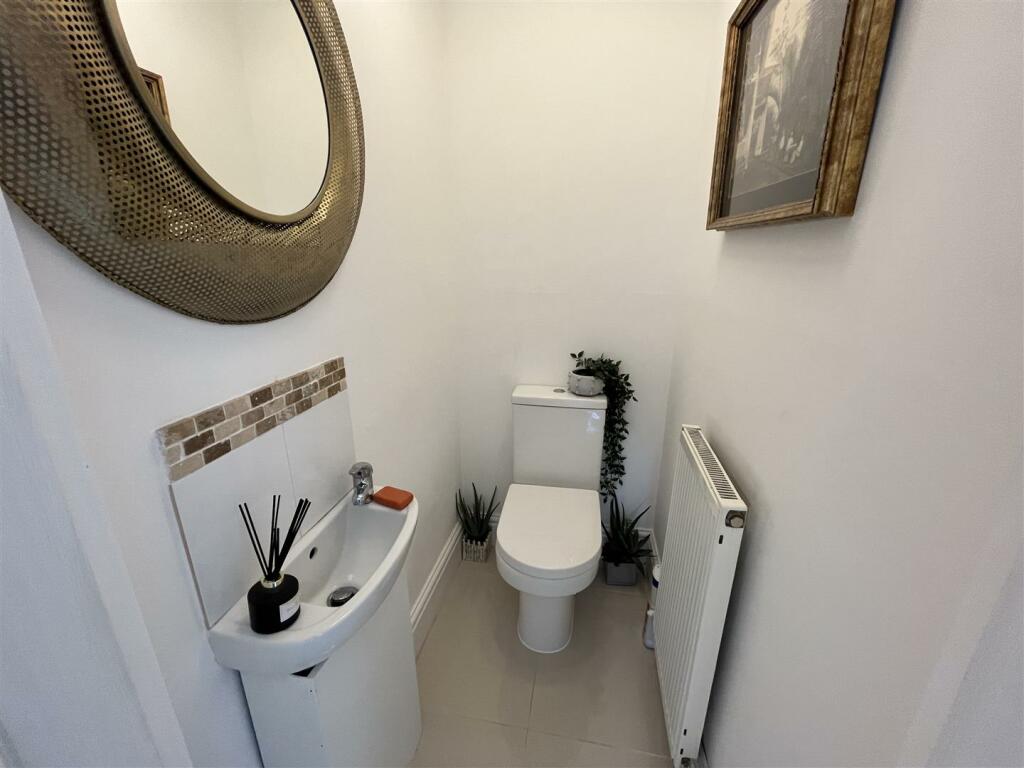 Ground Floor WC.jpg