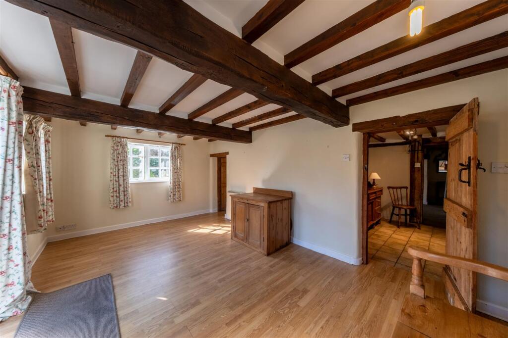 Laburnum Cottage-007.jpg