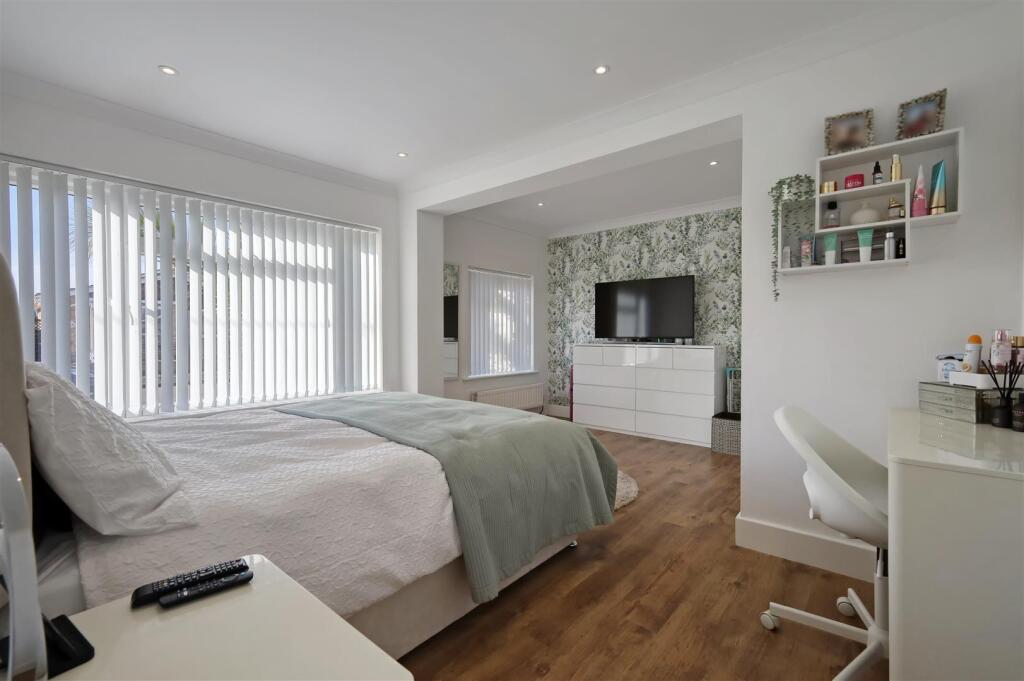 img_4425_1 copy 2.jpg