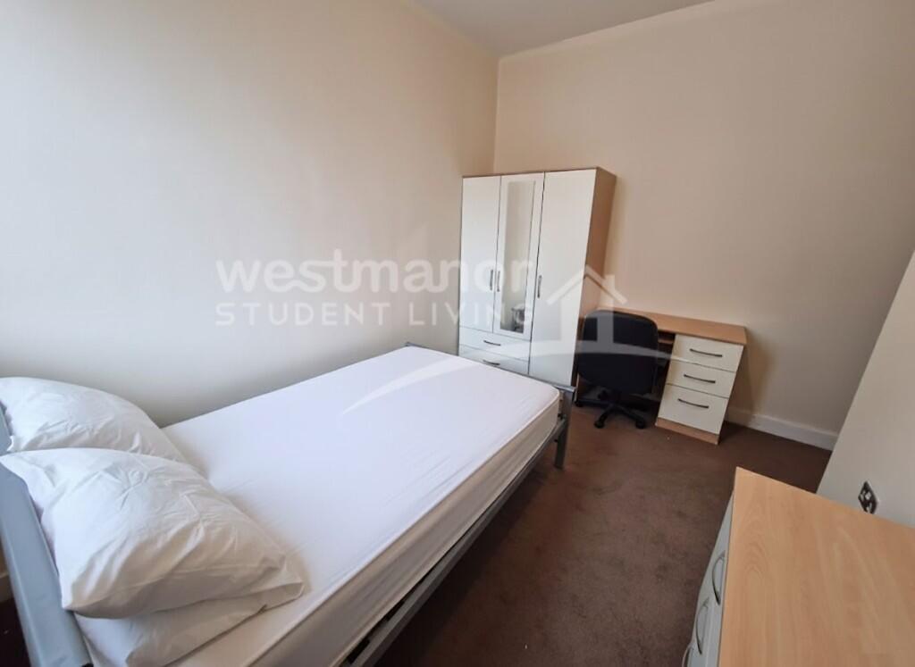 FLAT 14