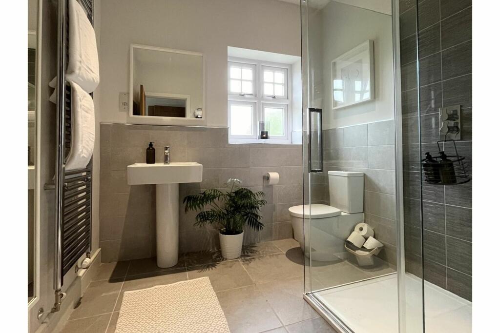 En-suite Shower Room
