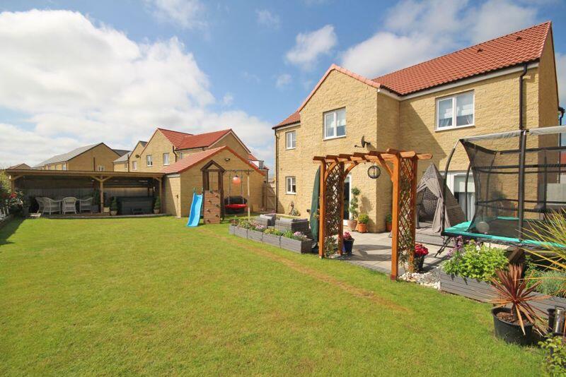 Rear Garden photo 1
