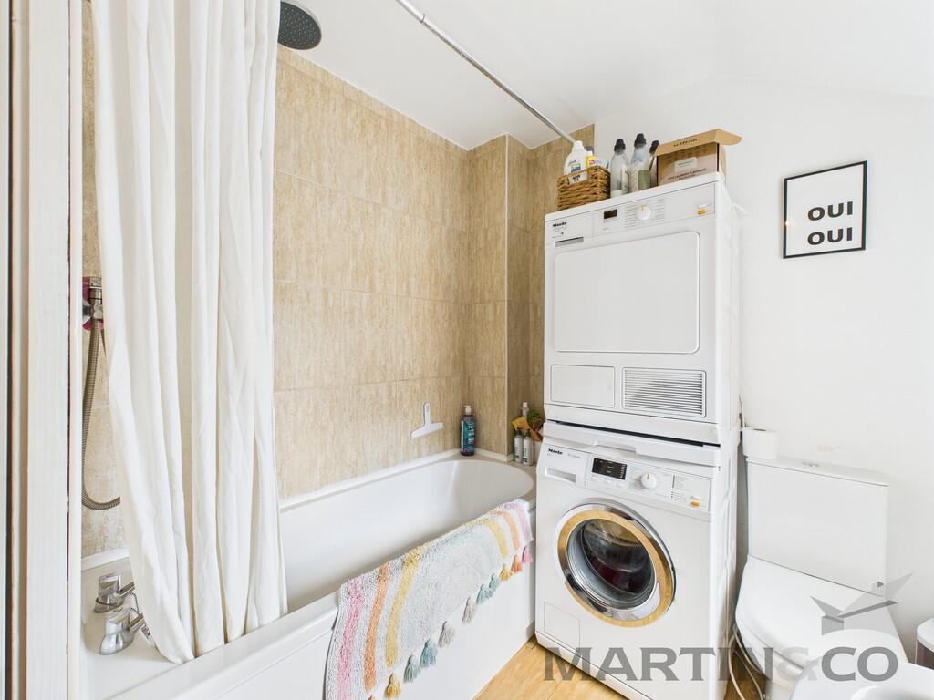 14 Bathroom