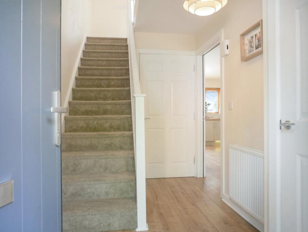 a34364228b7bff50c202bca236733cf6c6542504-1