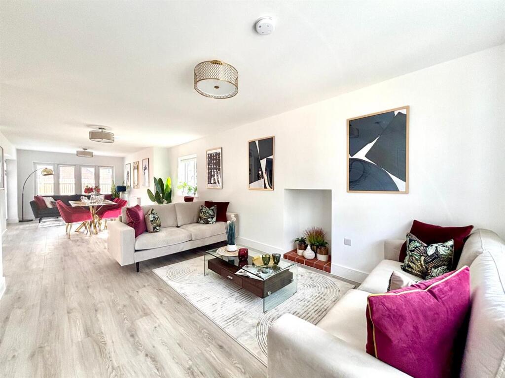 WhatsApp Image 2025-09-09 at 16.00.35_67c8773c.jpg