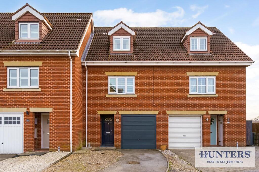 86506_17 Maple Drive North (2) - Copy_low.jpg