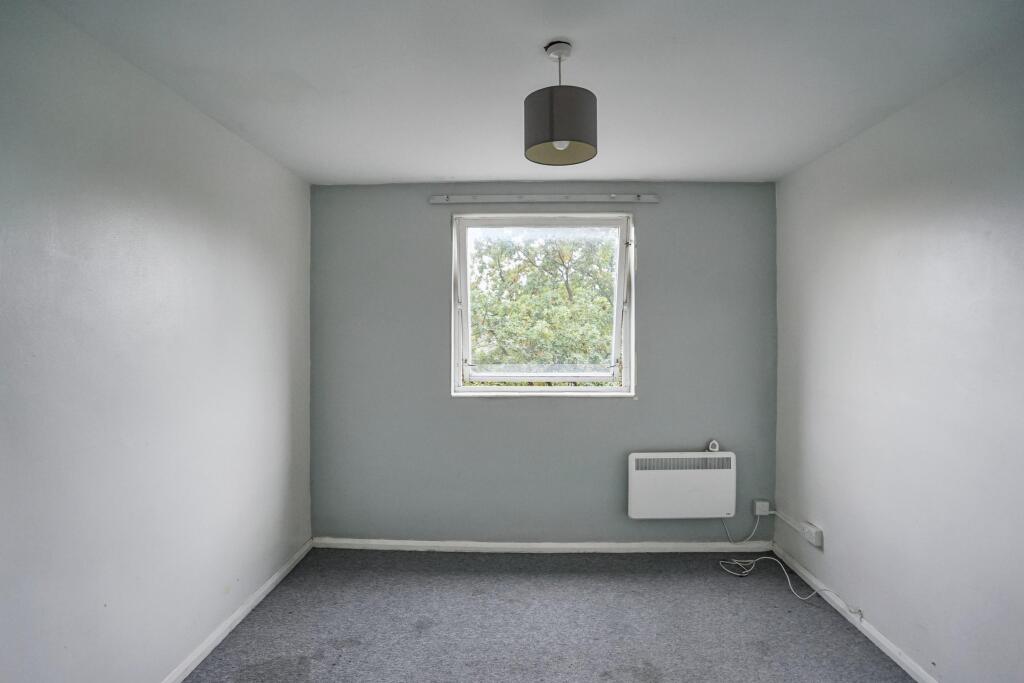 Flat 23 Keats House, Porchester Mead, Beckenham, BR3 1TD