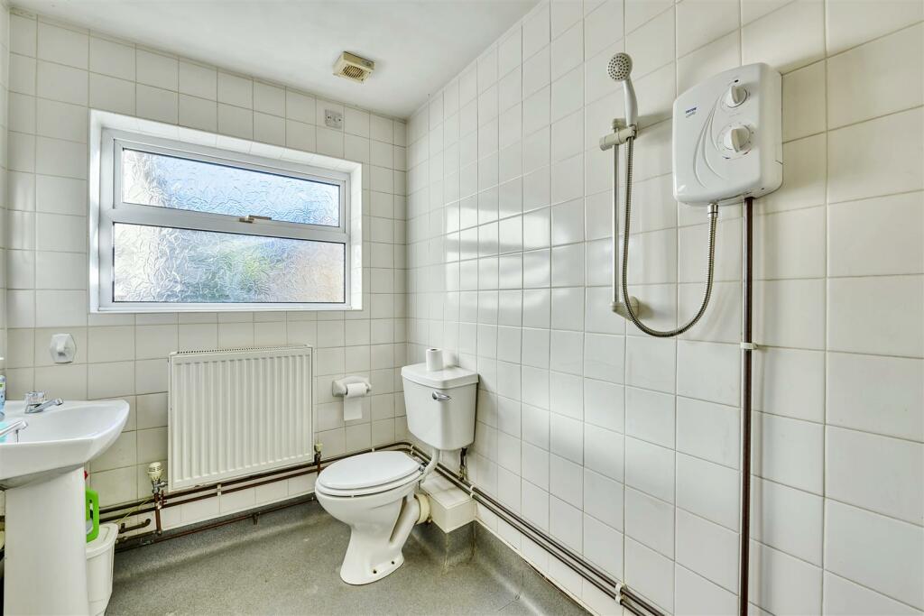 3 Ashton Rd Oundle-12.jpg