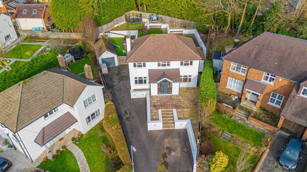 Bronwydd Close Drone-1.jpg