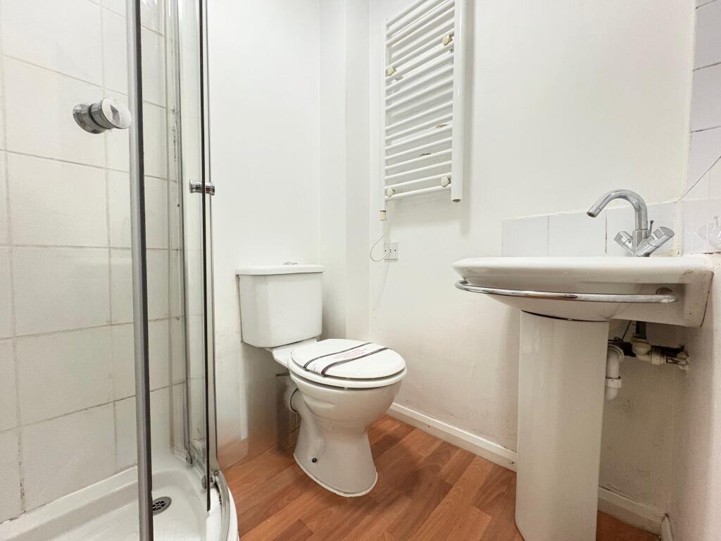 ensuite 2