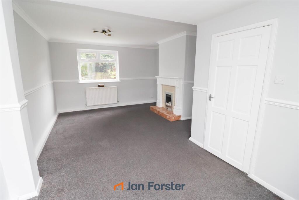 Lounge Dining Room