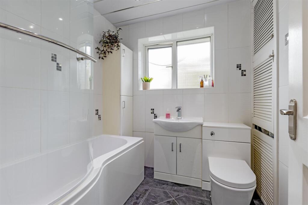 Bathroom-1.jpg