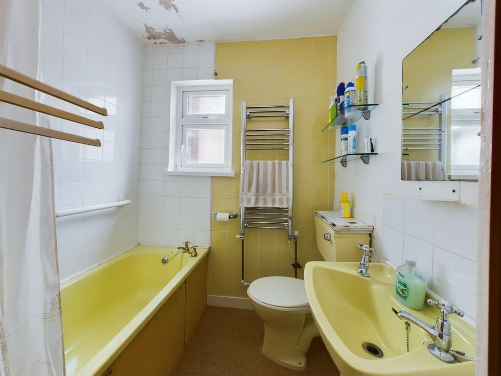 CAM03974G0-PR0024...