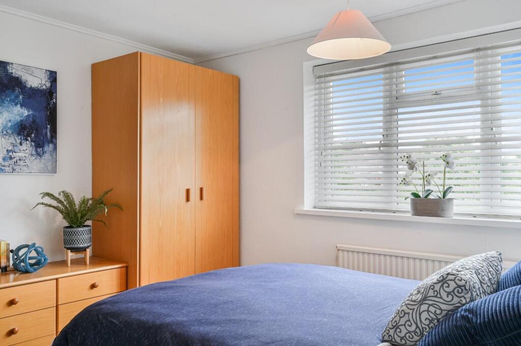 COLBORNE WAY (20).jpg