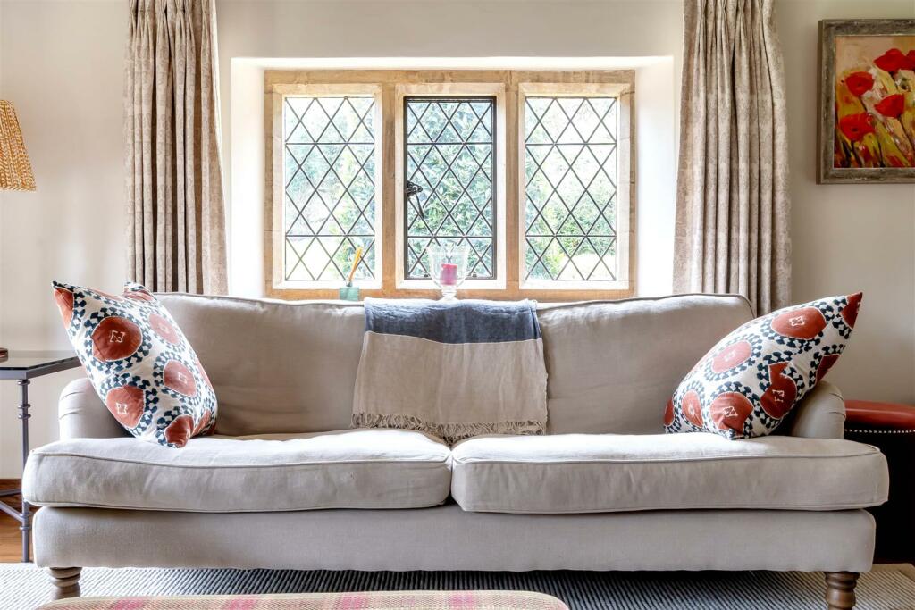 Sitting Room.jpg