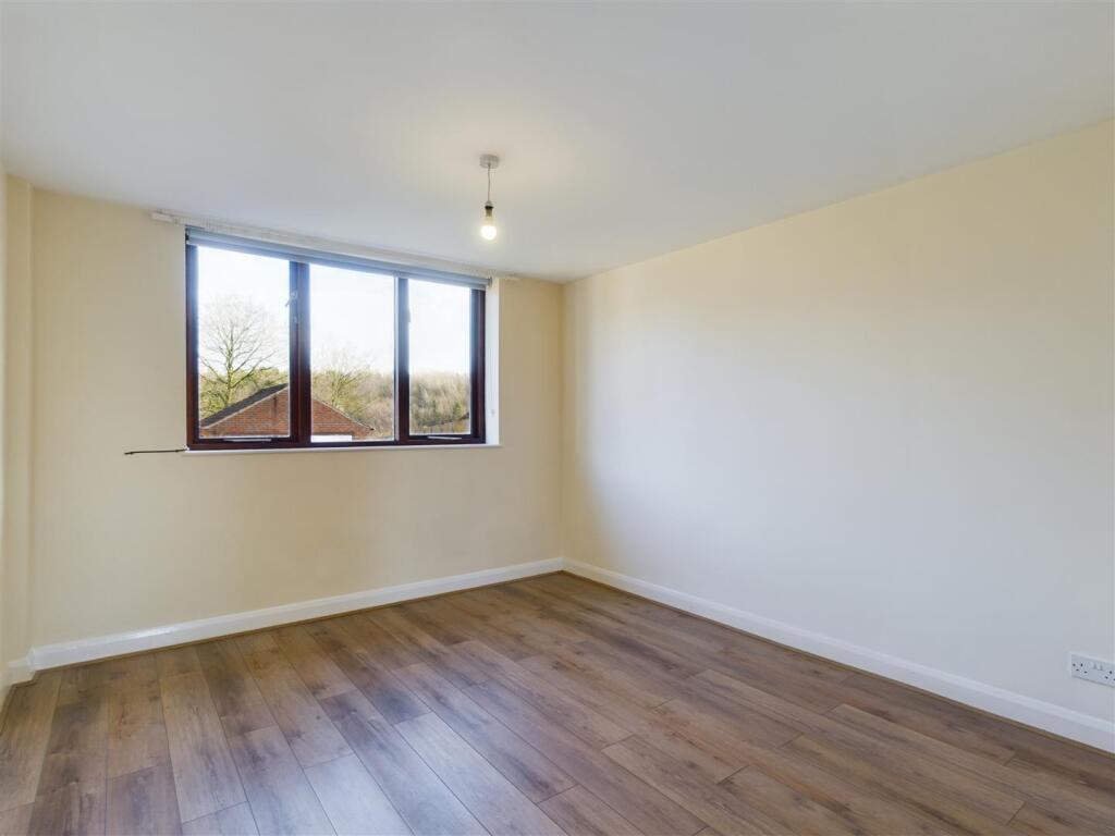 DINING ROOM / OFFICE