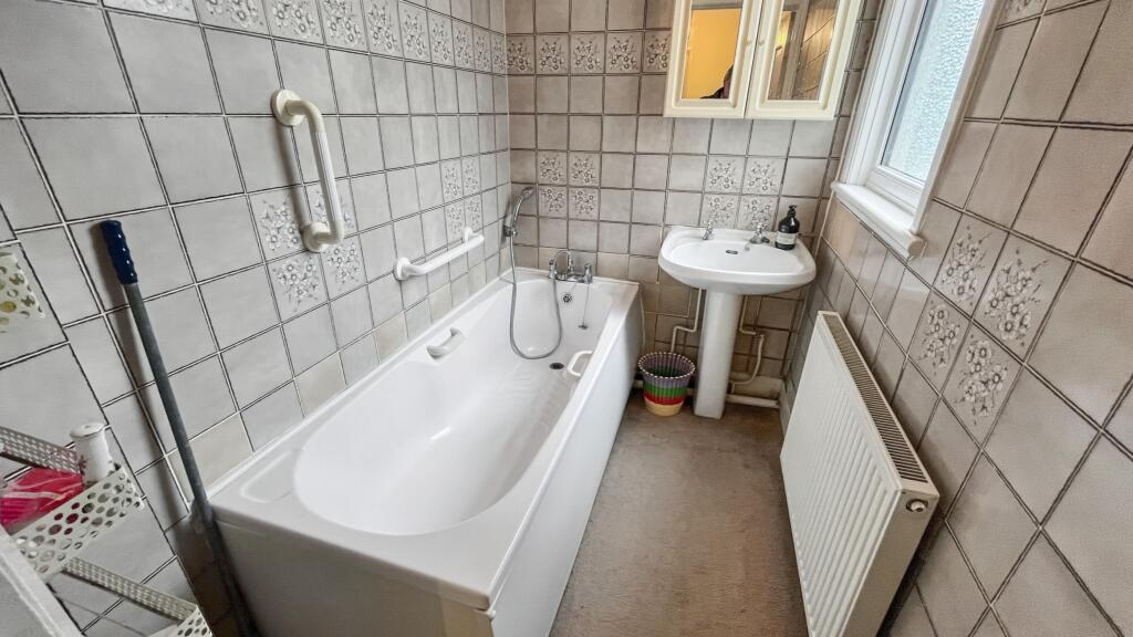 19 Whitburn Road, Lewisham, London, SE13 7UQ