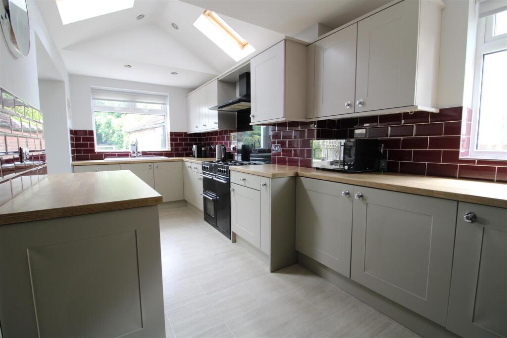 KITCHEN &amp; DINING AREA