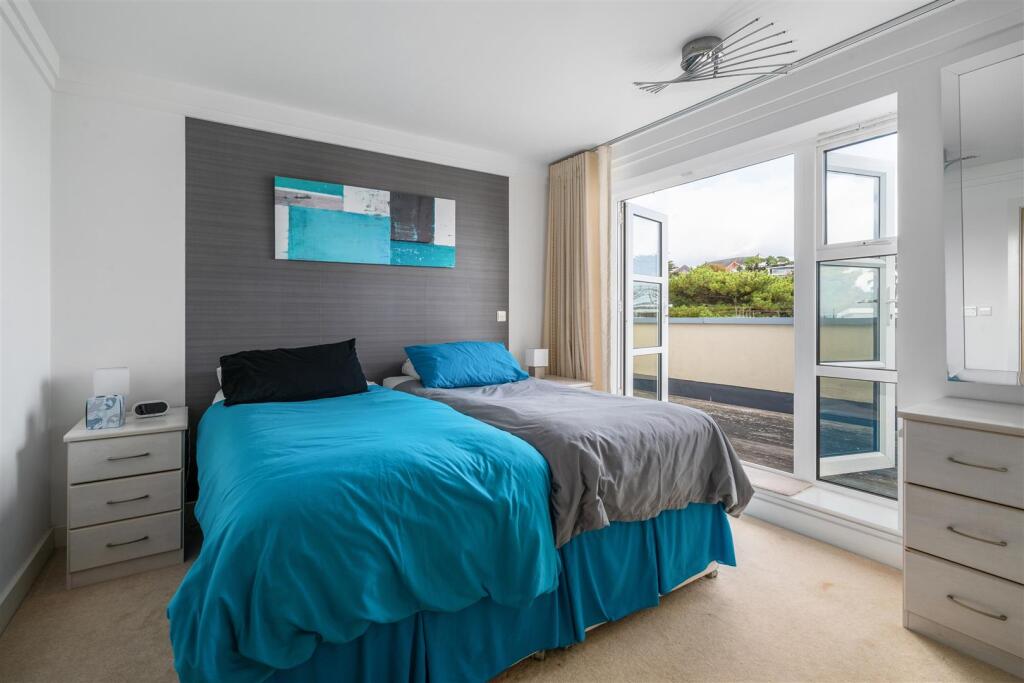Flat 8 325675 09.jpg