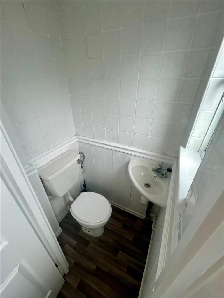 ground floor wc.jpg