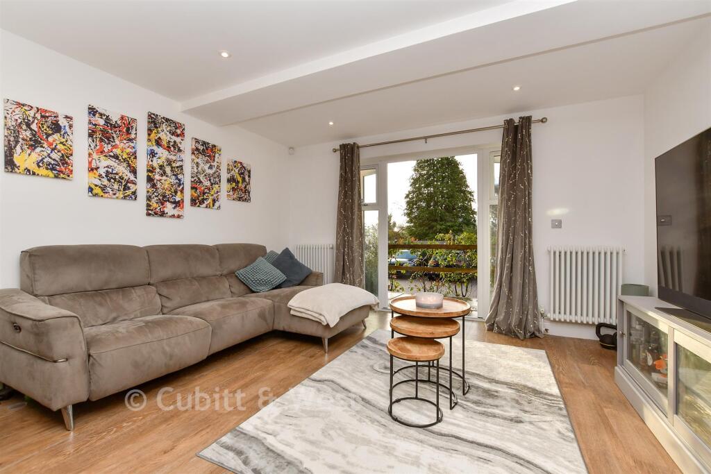 Kitchen / Lounge / Diner