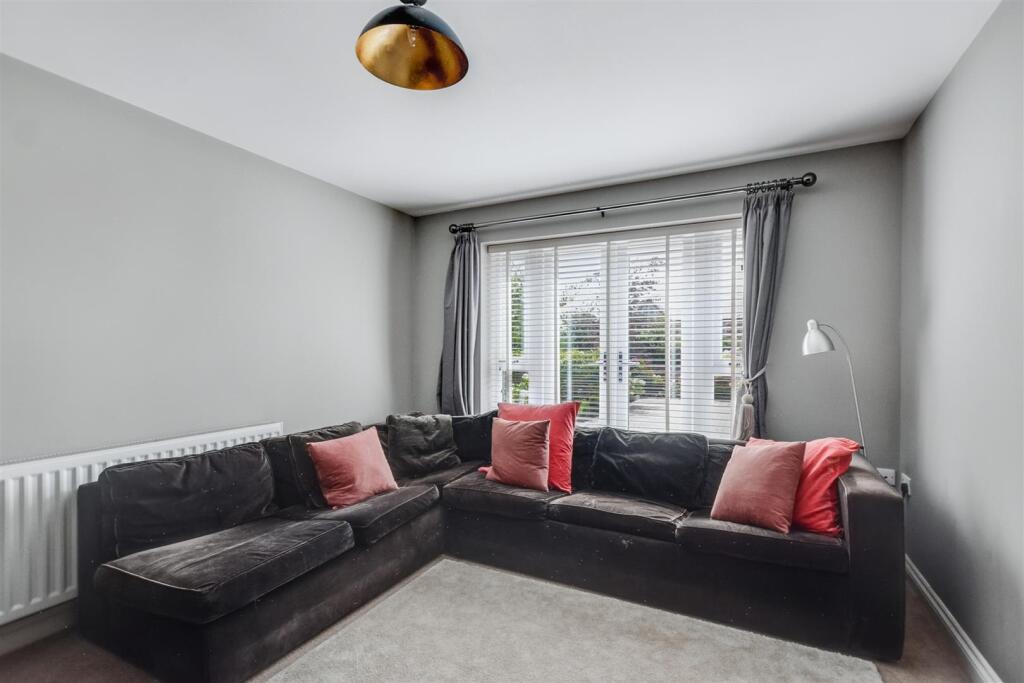 Sitting Room_1.jpeg