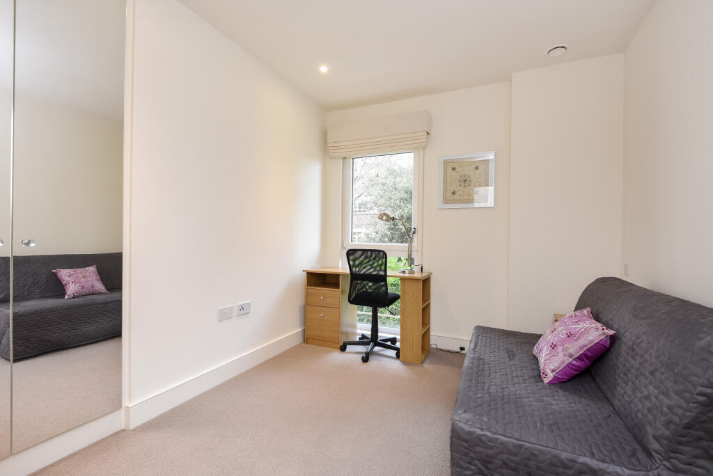 Study / Bedroom