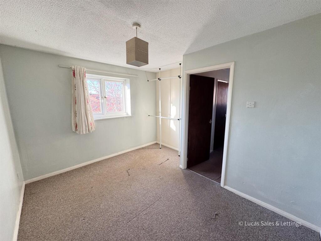 13 Arundel Ct Kettering-10.jpg
