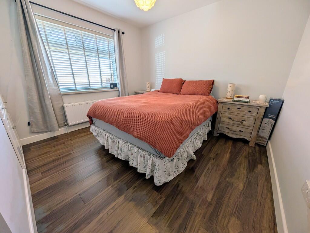 PXL_20250416_0933...