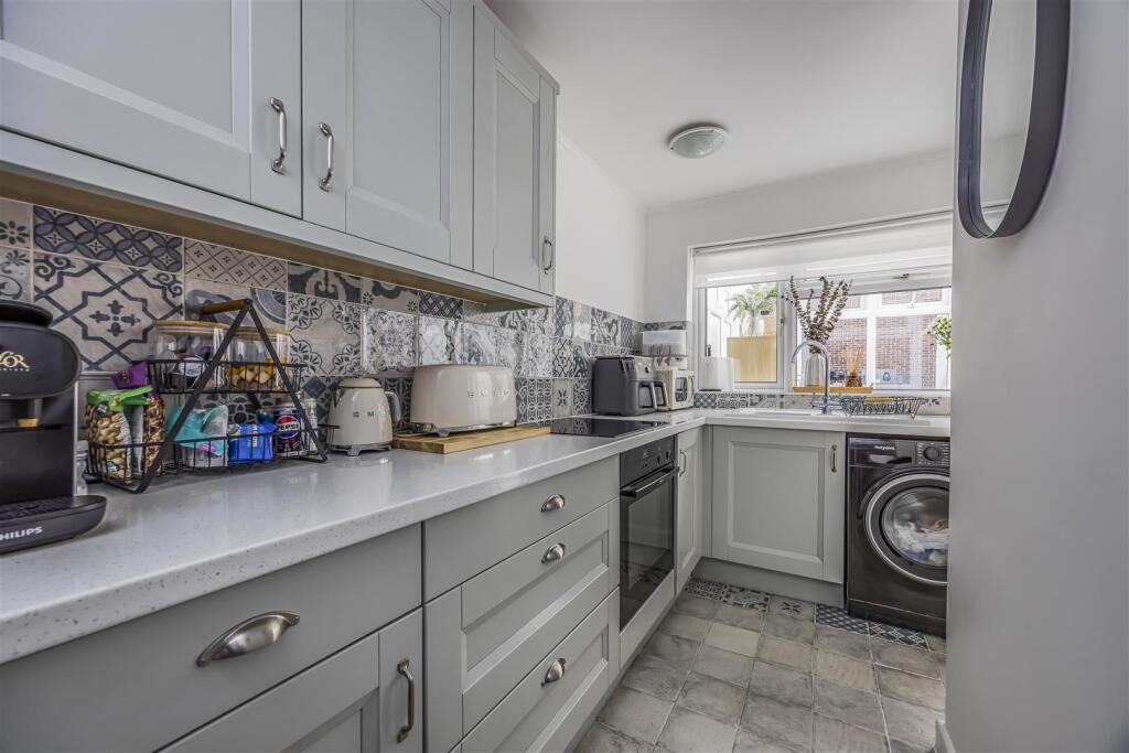 23 Leopold Street, Southsea-PorticoMarketing-SoldB