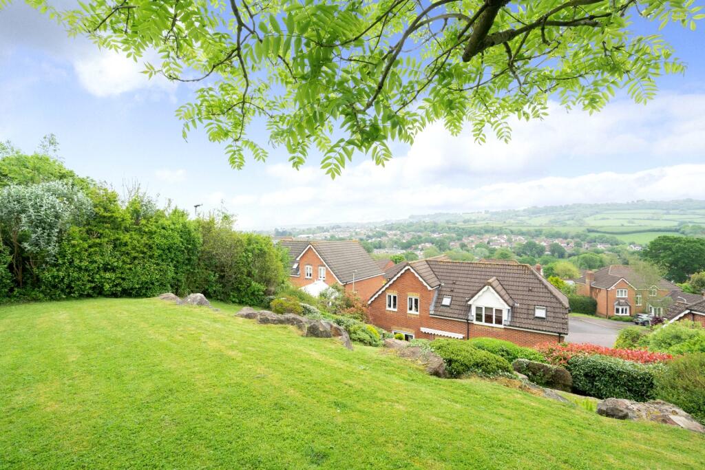 Rear Garden &amp; View