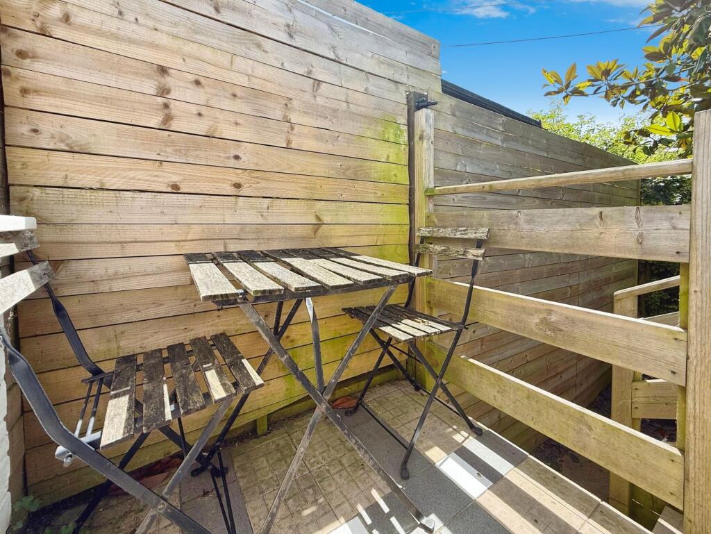 Top Seating Area