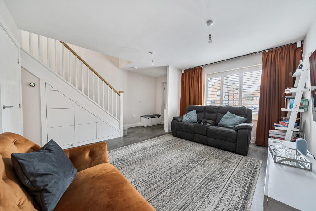 1386230-1-693c2f5...