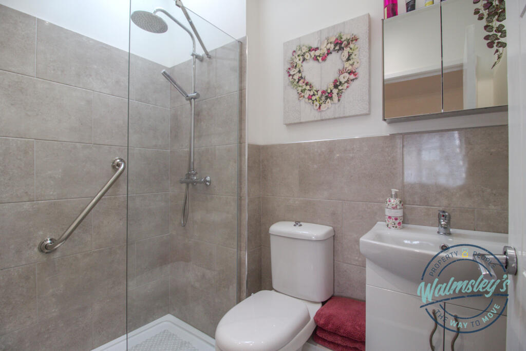 Ensuite ground floor shower room