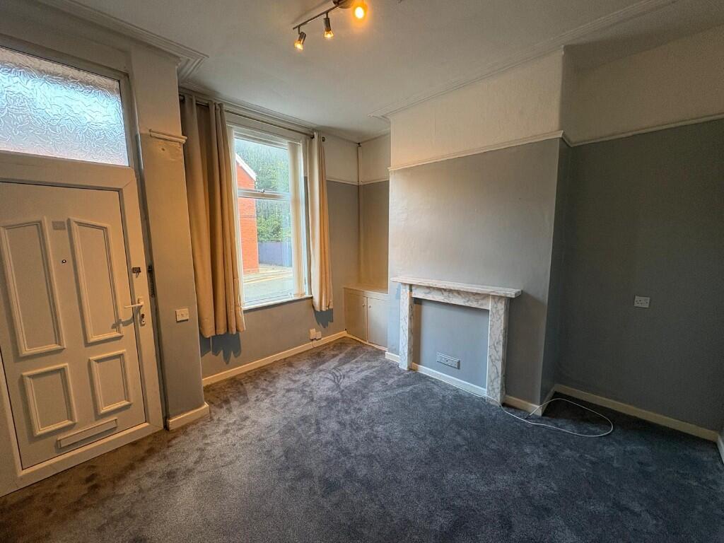 Living room (a)
