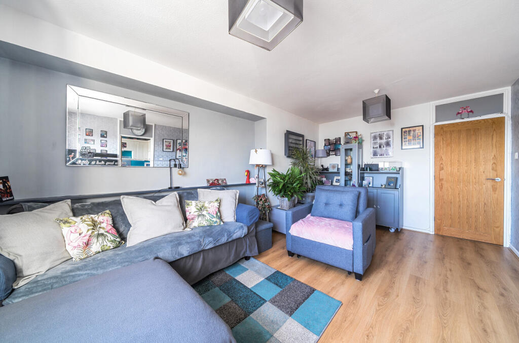 1364599-17-68e523...