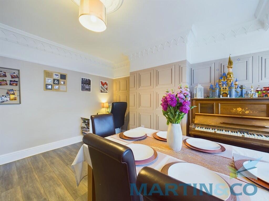 CAM01870G0-PR0147...