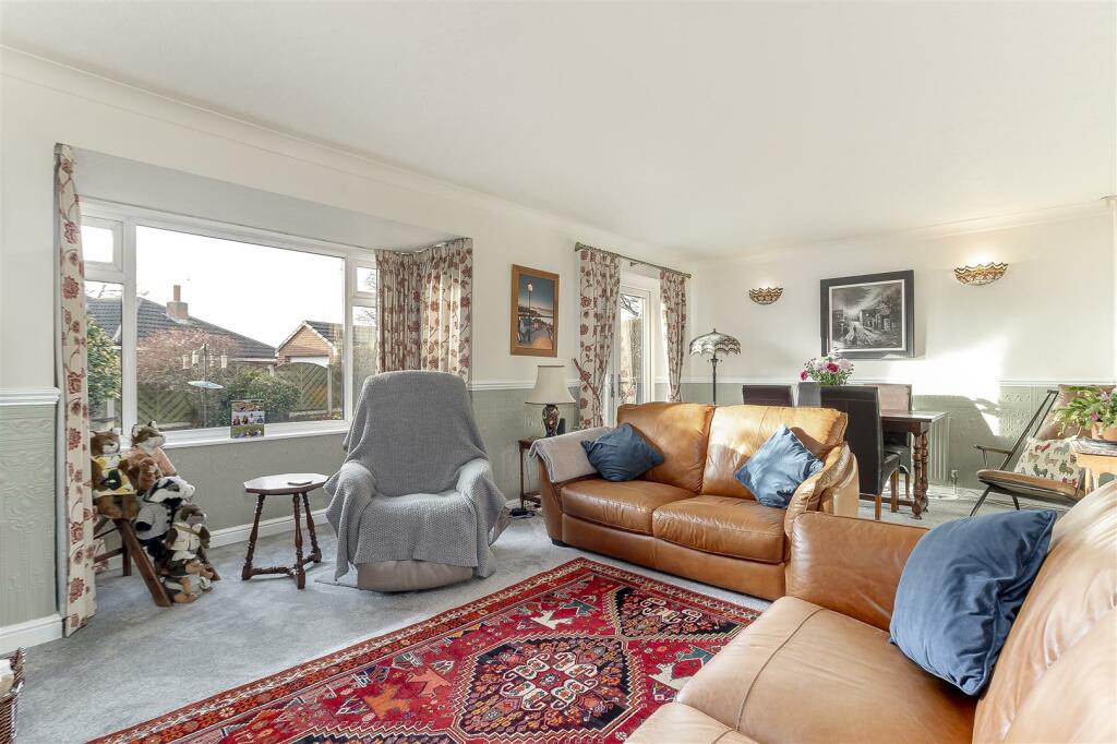 Living Dining Room - B.jpg