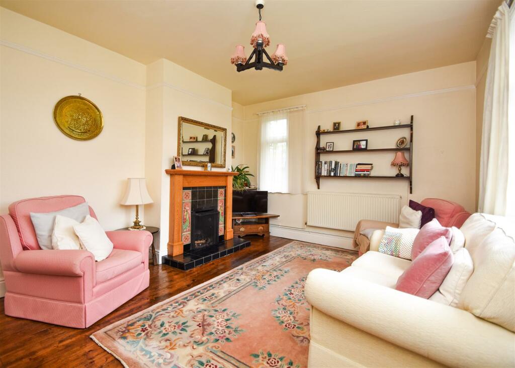 33 Horsebrook Lane - Sitting Room (2).jpg
