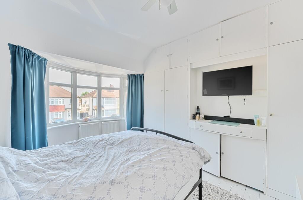 35-6823336e2b560-1289080-ARW-35