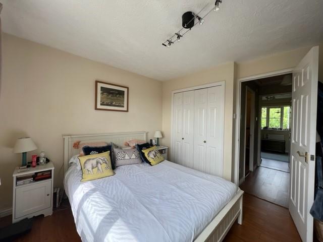 Bedroom 1a.jpg