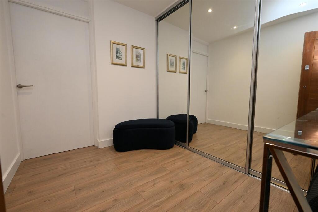 entrance hall.JPG