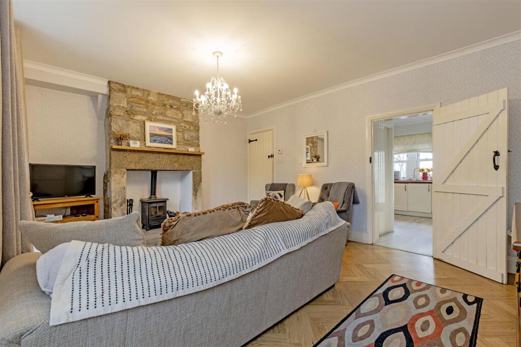 Reception Room-2.jpg